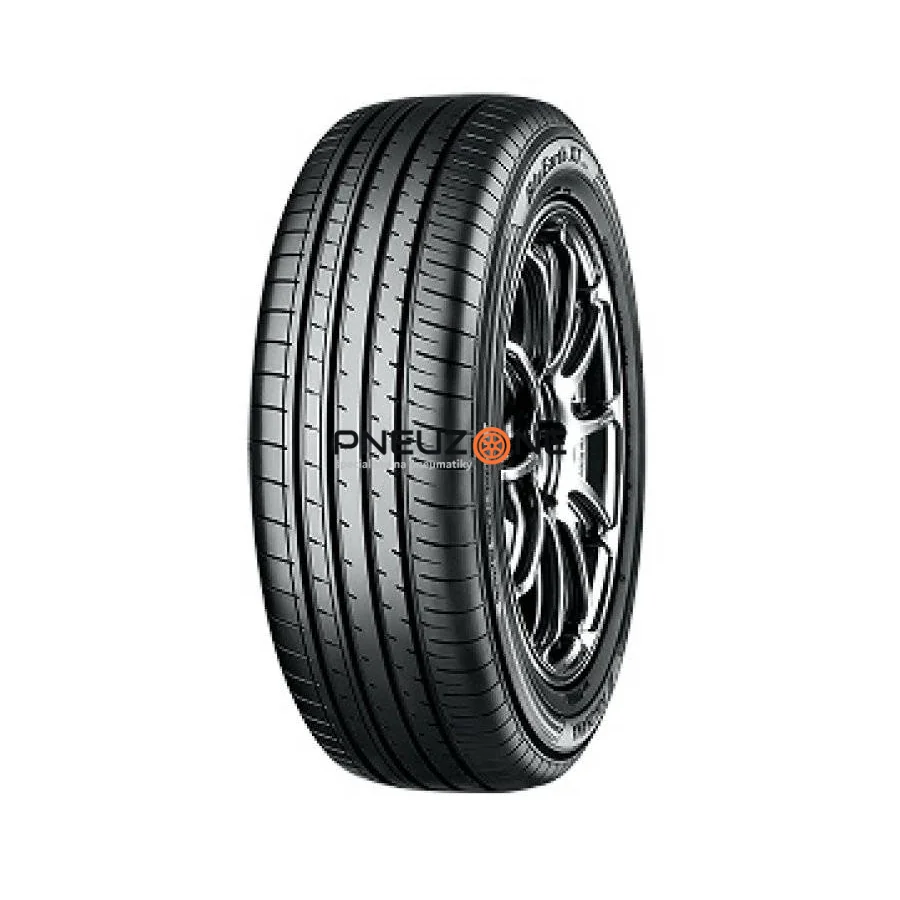 YOKOHAMA 235/60 R17 102V BLUEARTH-XT AE61
